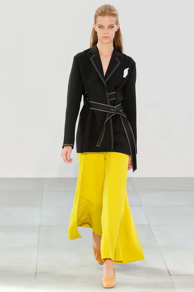Look 35